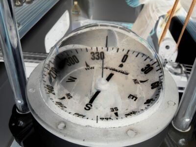 Navigation, terrestrisch und elektronisch sind entscheidend für einen gelungenen Törn